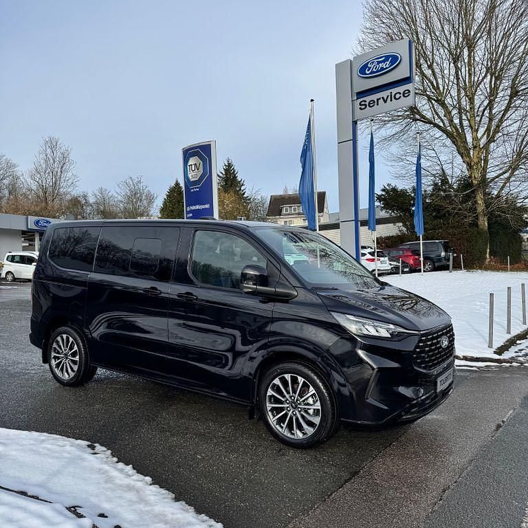 Neu Ford Tourneo Titanium X 170 PS (125 kW) 2025 Schwarz Van / Kleinbus