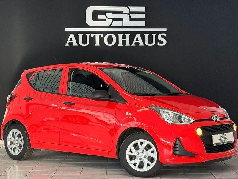 Gebraucht Hyundai i10 Classic 67 PS (49 kW) 2018 Rot Kleinwagen
