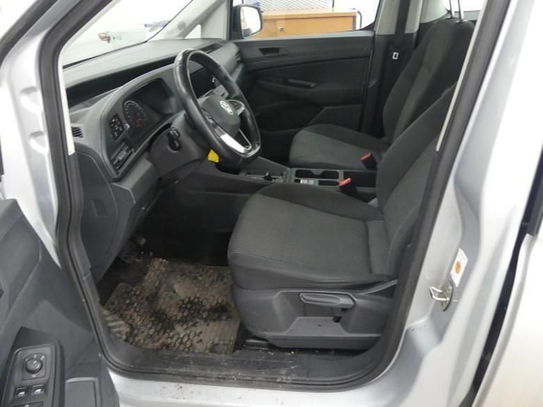 Gebraucht VW Caddy Basis 114 PS (83 kW) 2023 Reflexsilber metallic Van / Kleinbus