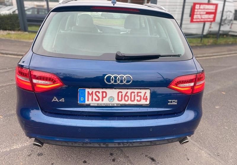 Gebraucht Audi A4 245 PS (180 kW) 2012 Blau Kombi