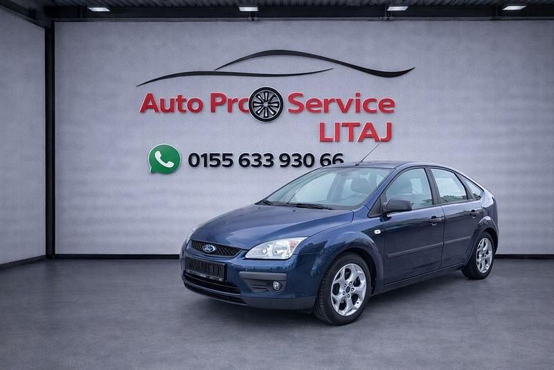 Gebraucht Ford Focus Trend 101 PS (74 kW) 2006 Blau Limousine