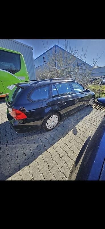 Second-hand BMW 320 163 CP (119 kW) 2007 Negru Break