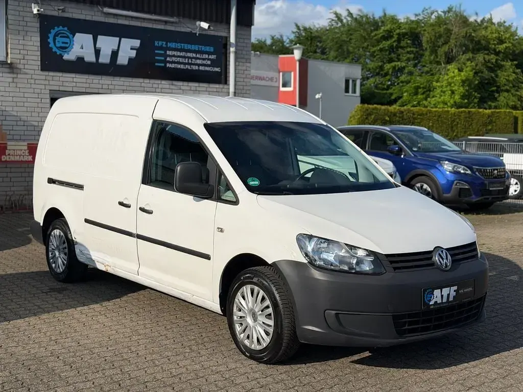 Używany VW Caddy 102 KM (75 kW) 2010 Biały Minivan