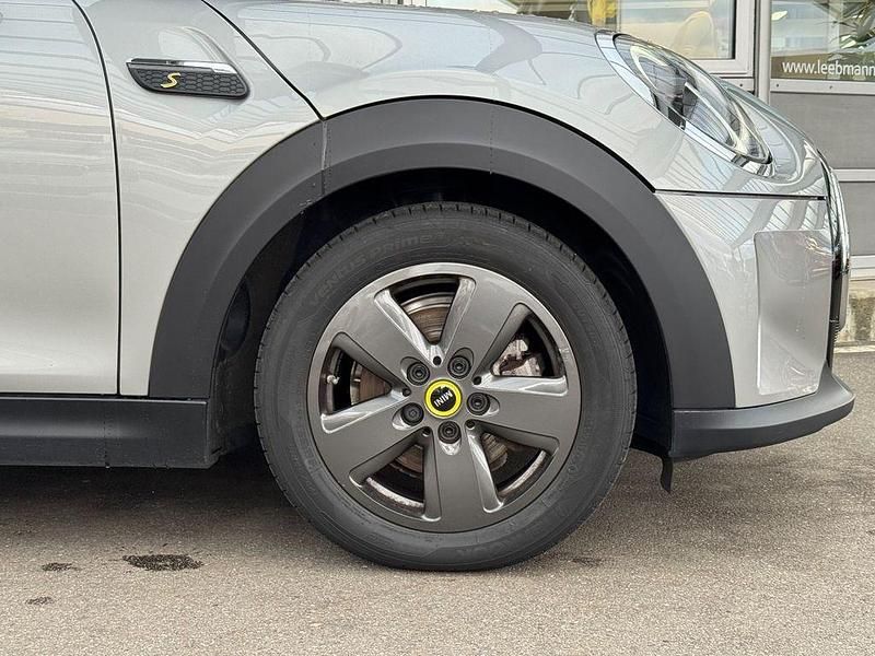 Gebraucht Mini Cooper SE Essential 135 kW (184 PS) 2022 Silber Kleinwagen