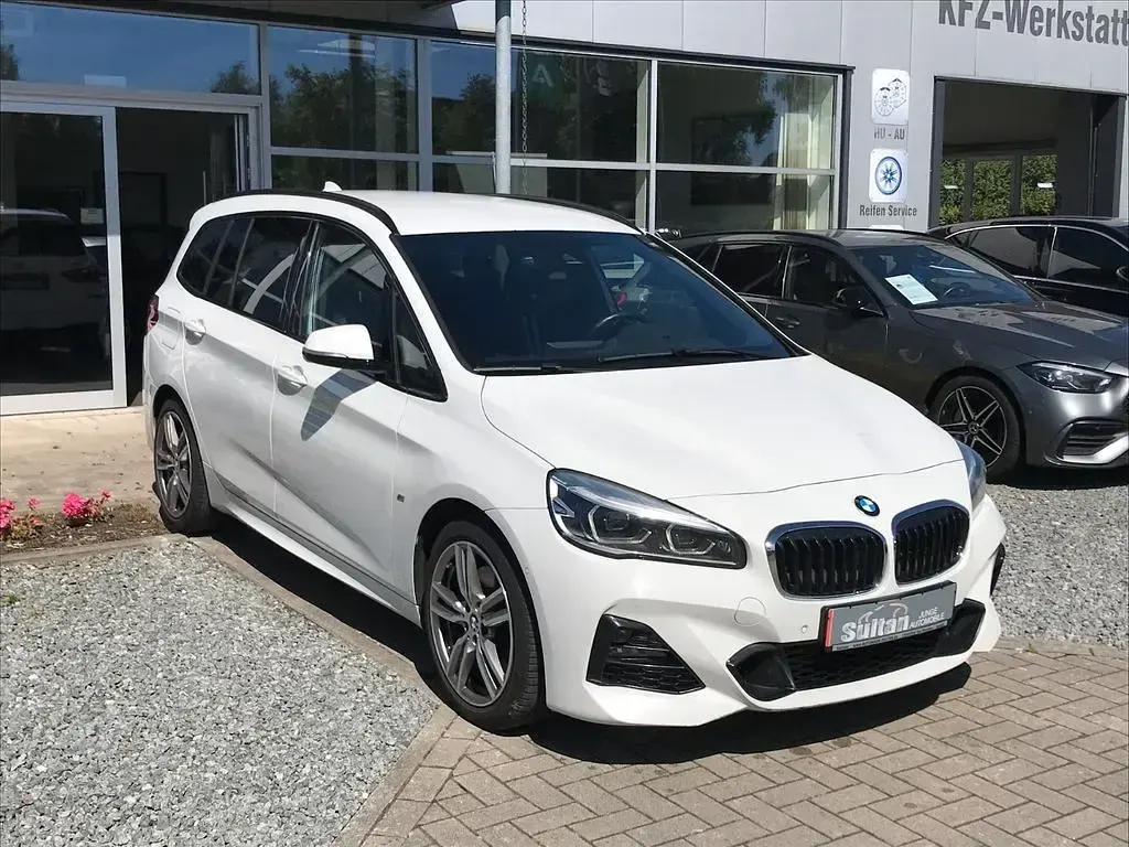 Gebraucht BMW 220 Gran Tourer M Sport 190 PS (139 kW) 2020 Weiß Van / Kleinbus