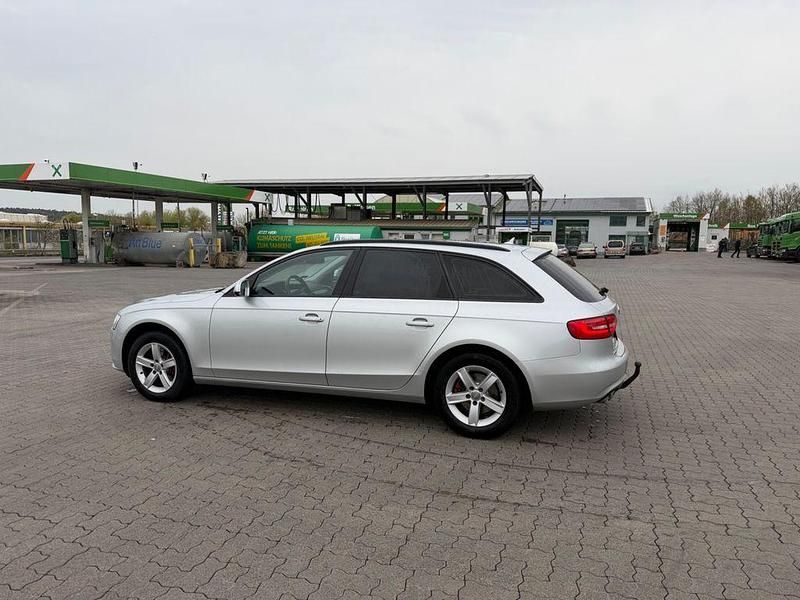 Gebraucht Audi A4 Attraction 150 PS (110 kW) 2014 Silber Kombi