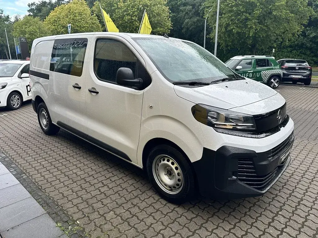 Gebraucht Opel Vivaro-e Combi S 150 PS (110 kW) 2026 Weiß Van / Kleinbus