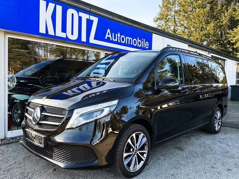 Obsidianschwarz metallic Gebraucht 2020 Mercedes V300 Van / Kleinbus | 54.900 € (Superpreis) - Bild 1/4