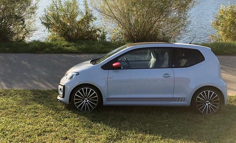 Weiß Gebraucht 2017 VW up! Beats Kleinwagen | 10.990 € (Fairer Preis) - Bild 1/4