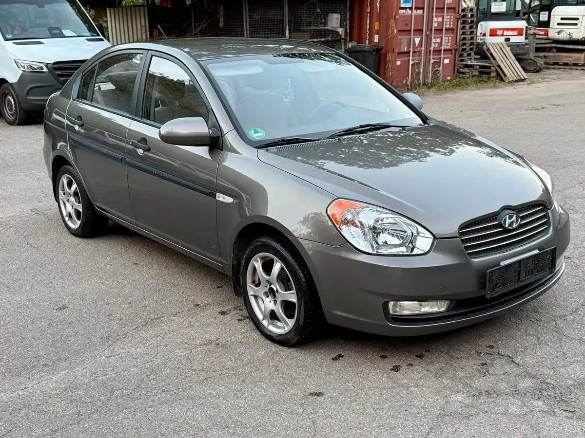 Gebraucht Hyundai Accent 110 PS (80 kW) 2009 Limousine