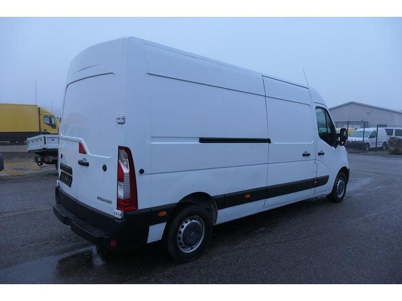 Gebraucht Renault Master 131 PS (96 kW) 2018 Weiss (metallic) Van