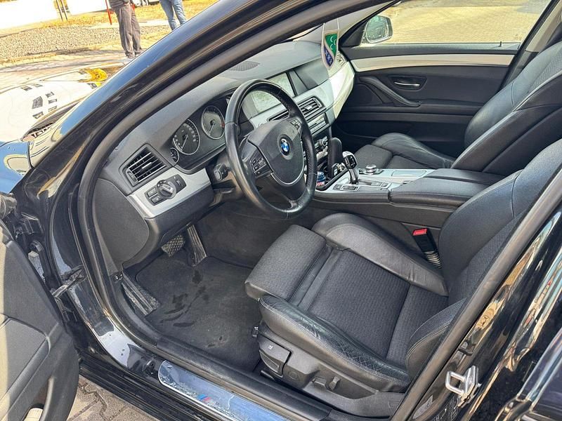 Gebraucht BMW 530 258 PS (189 kW) 2012 Schwarz Limousine