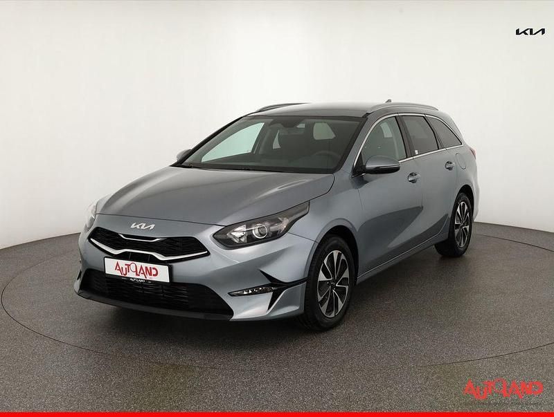 Silber Neu 2025 Kia Ceed Sportswagon 2 Kombi | 24.390 € (Fairer Preis) - Bild 1/4