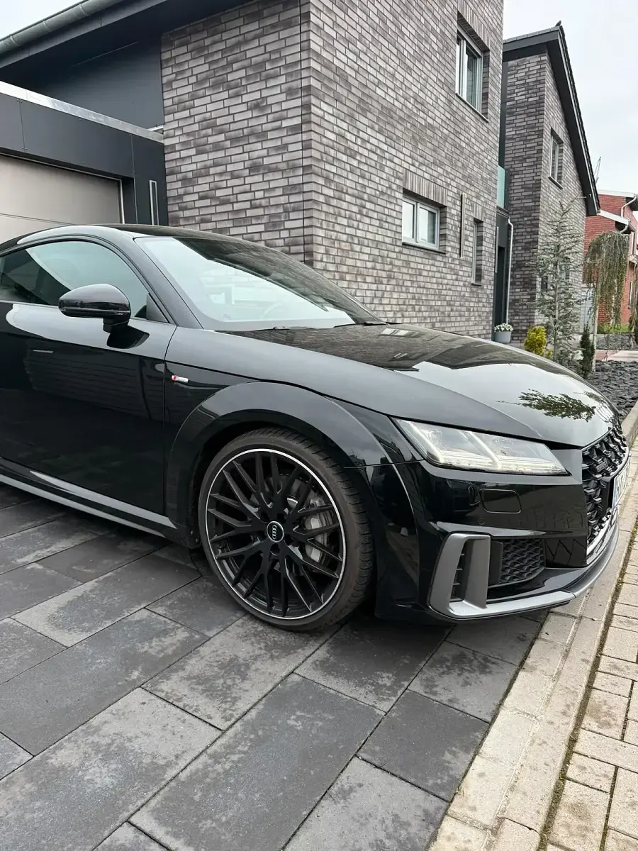 Używany Audi TT S-Line 280 KM (205 kW) 2019 Czarny Coupe