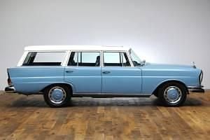 Gebraucht Mercedes 230 160 PS (117 kW) 1968 Blau Kombi