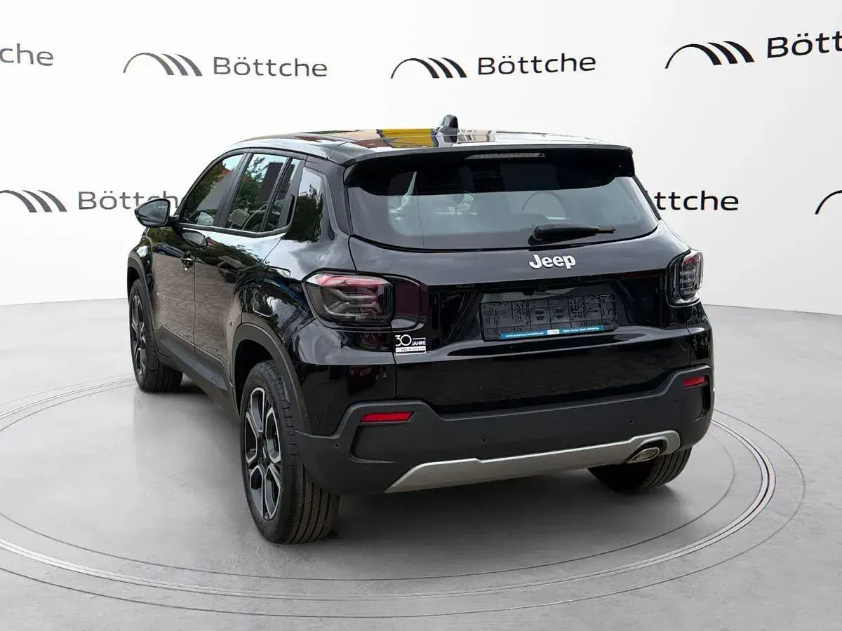 Gebraucht Jeep Avenger 101 PS (74 kW) 2023 Solid black SUV