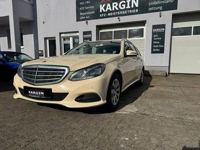Gelb Gebraucht 2015 Mercedes E200 Kombi | 4.999 € (Superpreis) - Bild 1/4