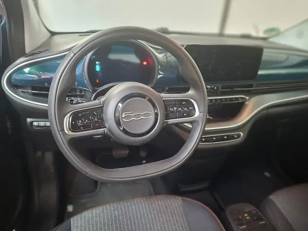 Gebraucht Fiat 500e Icon 86 kW (118 PS) 2022 Grün Kleinwagen