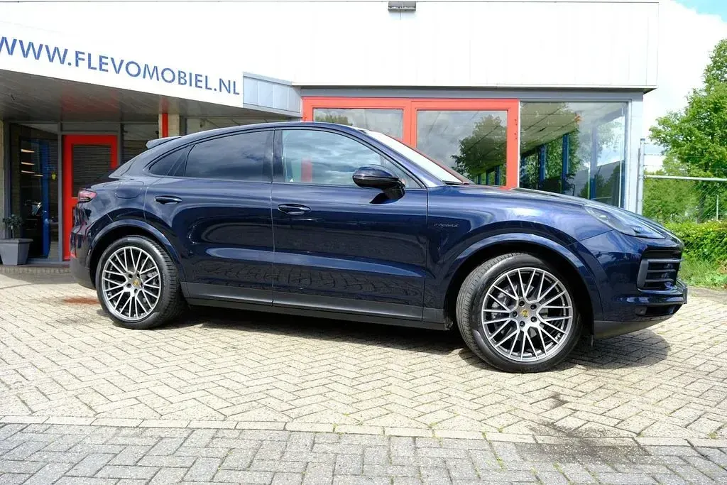 Gebraucht Porsche Cayenne Platinum Edition 340 PS (250 kW) 2022 Blau SUV