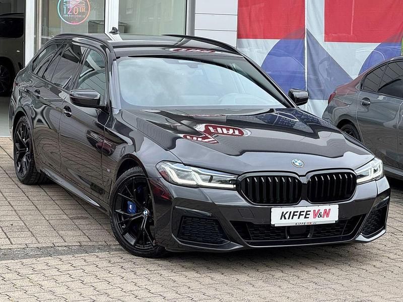 Gebraucht BMW 540 M Sport 340 PS (250 kW) 2022 Sophistograu brillanteffekt me Kombi