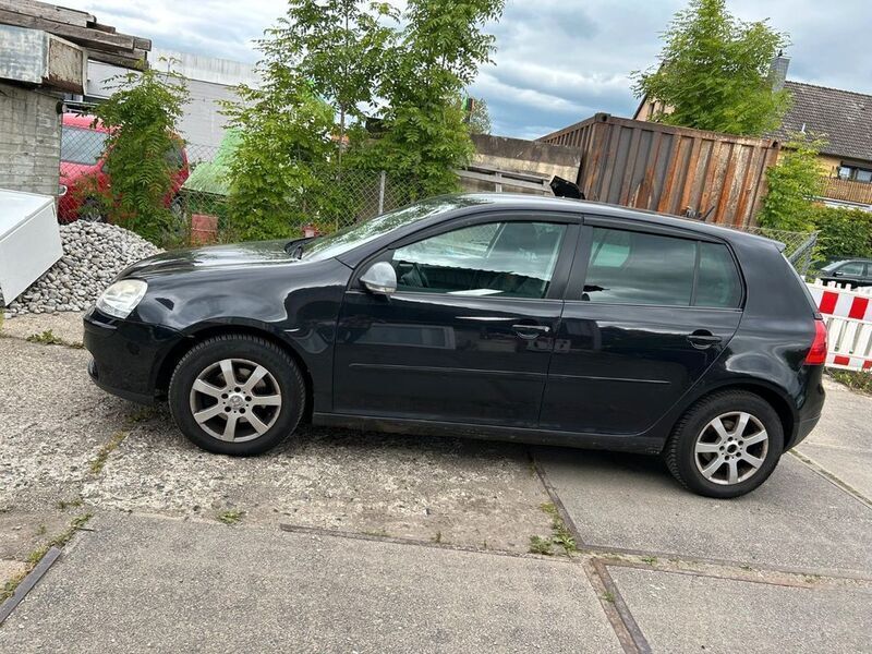 Schwarz Gebraucht 2006 VW Golf V Goal Limousine | 1.499 € (Guter Preis) - Bild 1/4