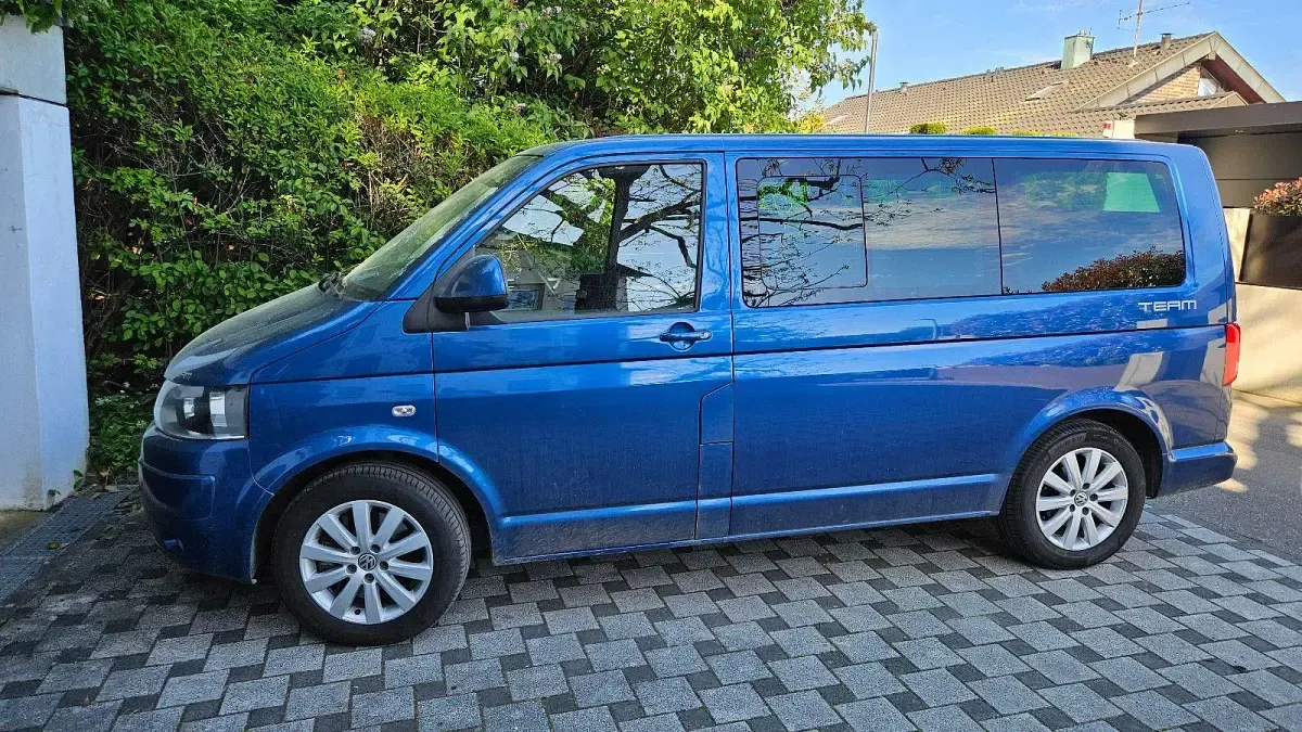 Gebraucht VW T5 179 PS (131 kW) 2011 Blau Van