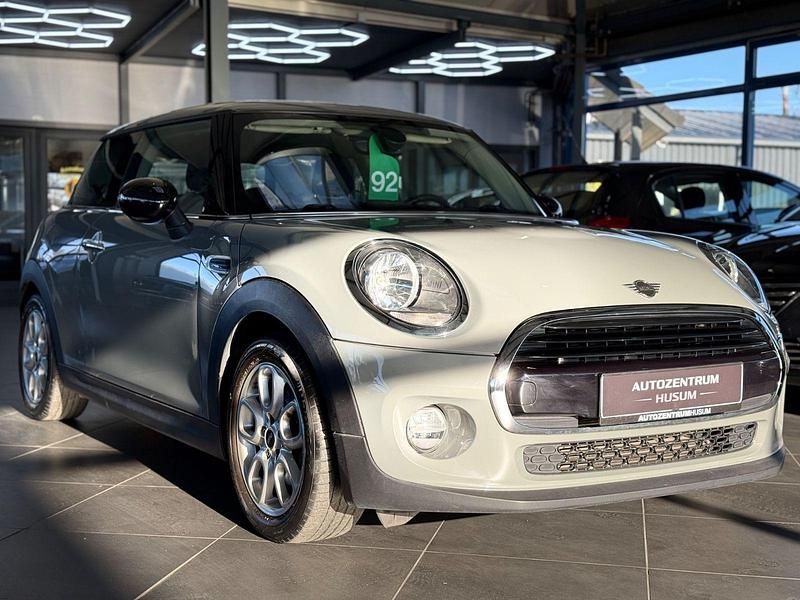 Grau Gebraucht 2018 Mini Cooper Kleinwagen | 13.330 € (Guter Preis) - Bild 1/2
