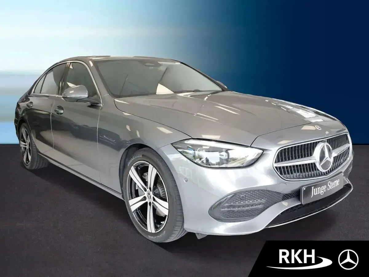 Gebraucht Mercedes C220 Avantgarde 200 PS (147 kW) 2025 Grau Limousine