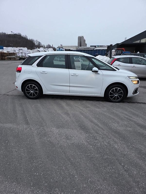 Gebraucht Citroën C4 130 PS (95 kW) 2016 Weiß Van / Kleinbus
