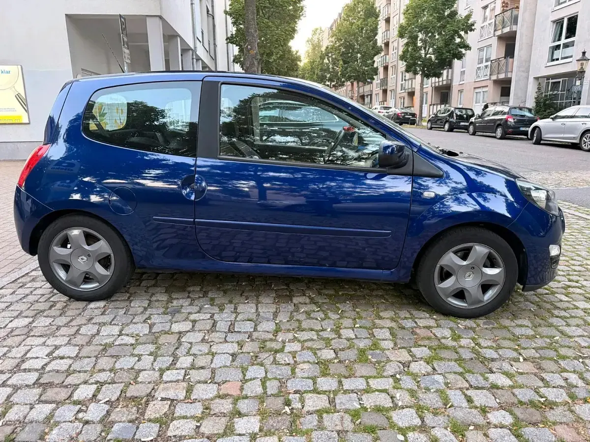 Gebraucht Renault Twingo 75 PS (55 kW) 2013 Violet Kleinwagen
