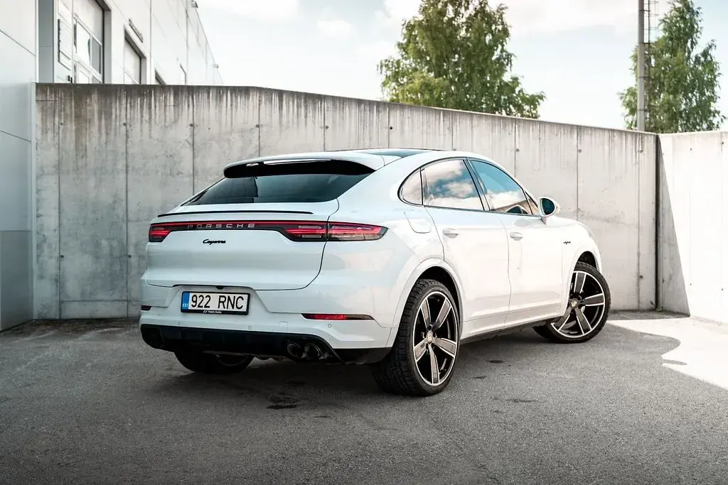 Gebraucht Porsche Cayenne 462 PS (339 kW) 2022 Weiß SUV