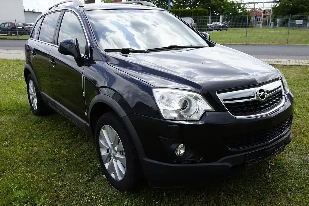 Gebraucht Opel Antara Design Edition 184 PS (135 kW) 2013 Schwarz SUV
