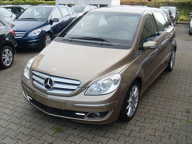 Beige Gebraucht 2005 Mercedes B200 Van / Kleinbus | 5.990 € (Fairer Preis) - Bild 1/4