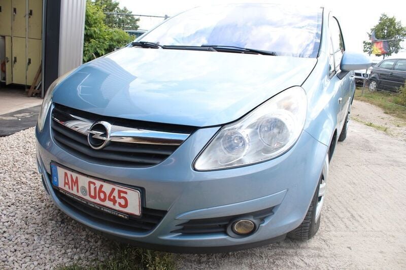 Blau Gebraucht 2006 Opel Corsa Edition Limousine | 1.999 € (Guter Preis) - Bild 1/4