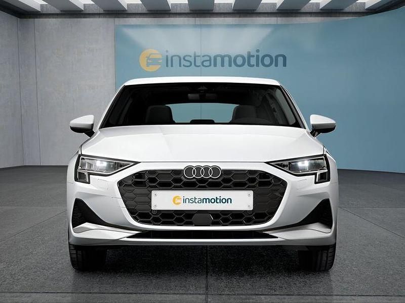 Gebraucht Audi A3 150 PS (110 kW) 2025 Weiß Limousine