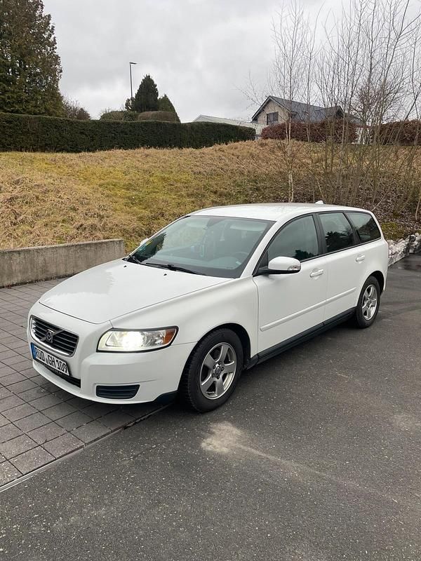 Gebraucht Volvo V50 2008 Weiß Kombi