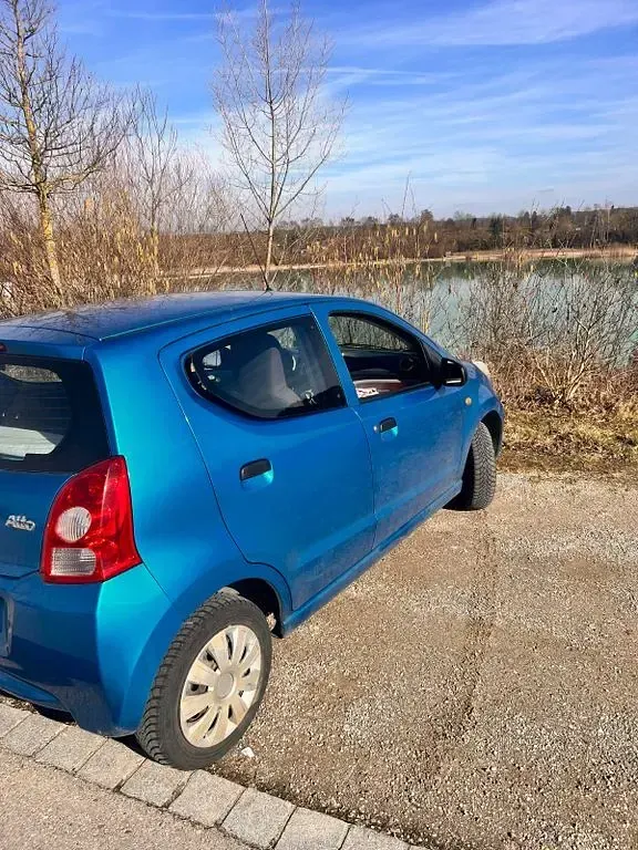 Gebraucht Suzuki Alto Basic 68 PS (50 kW) 2009 Blau Kleinwagen