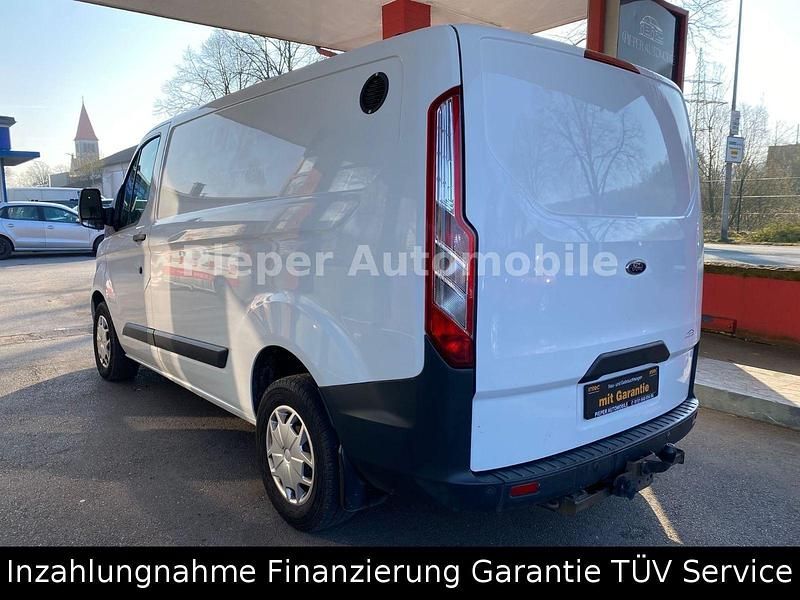 Gebraucht Ford Transit Custom Trend 131 PS (96 kW) 2016 Weiß Van / Kleinbus