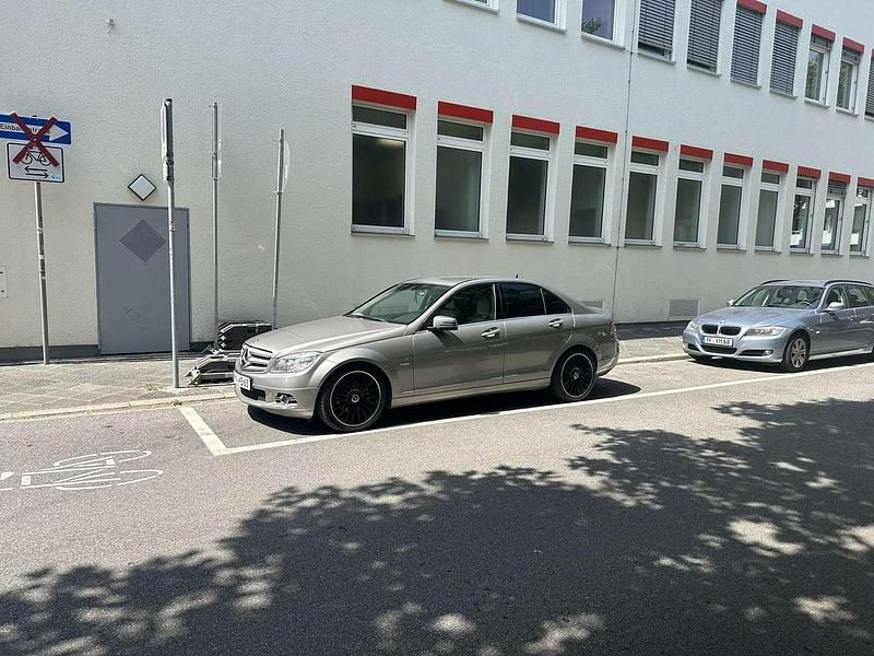 Gebraucht 2009 Mercedes C220 Avantgarde Limousine | 7.200 € (Etwas zu teuer) - Bild 1/4