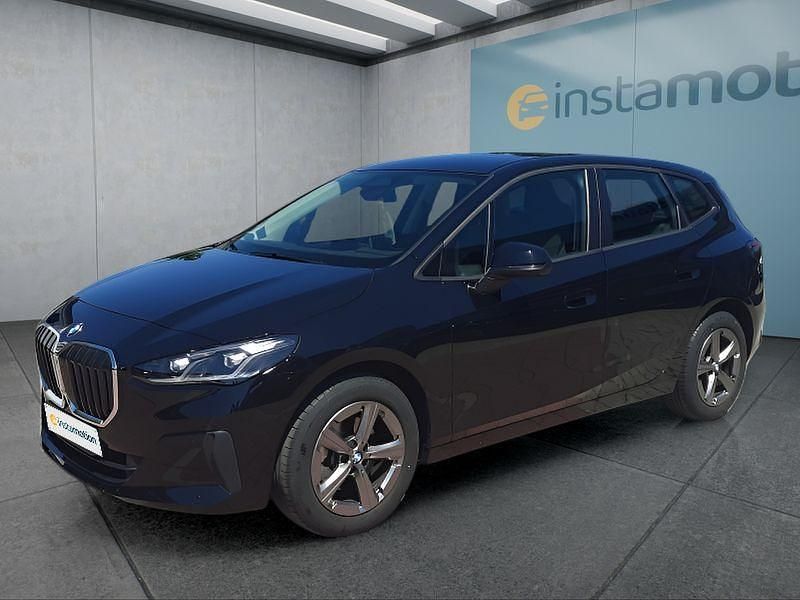 Schwarz Gebraucht 2023 BMW 218 Active Tourer Van / Kleinbus | 27.699 € (Fairer Preis) - Bild 1/4