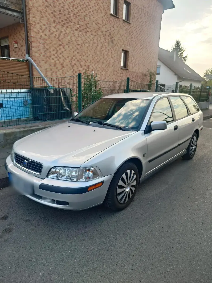Second-hand Volvo V40 122 CP (89 kW) 2003 Break