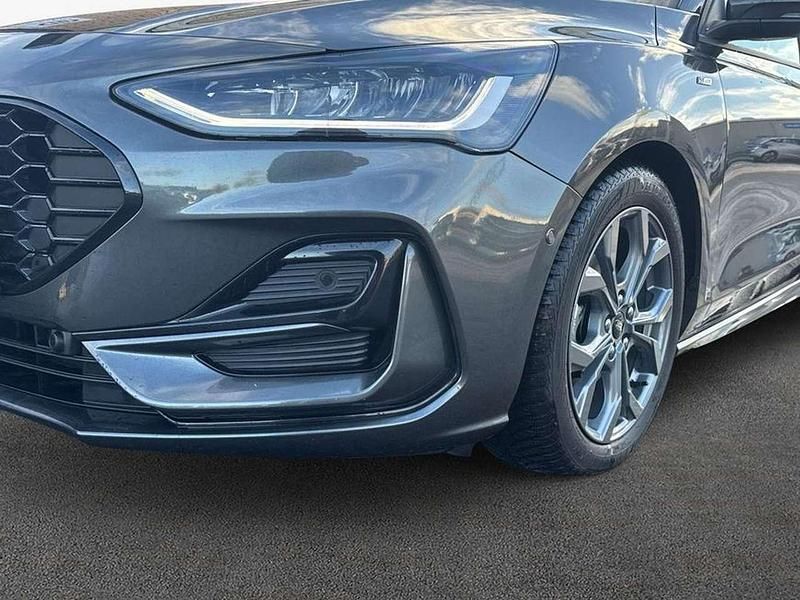 Gebraucht Ford Focus ST-Line 116 PS (85 kW) 2024 Magnetic grau metallic Kombi