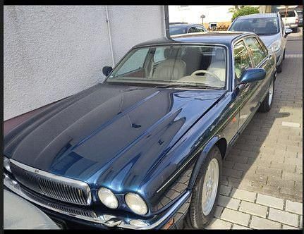 Blau Gebraucht 1995 Jaguar XJ Sovereign Limousine | 16.400 € - Bild 1/4