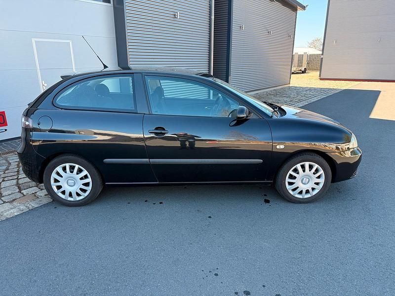 Gebraucht Seat Ibiza 68 PS (50 kW) 2008 Schwarz Kleinwagen