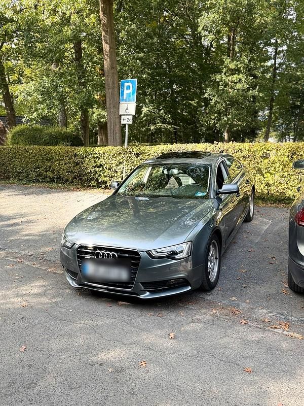 Silber Gebraucht 2013 Audi A5 Design Limousine | 14.000 € (Fairer Preis) - Bild 1/4