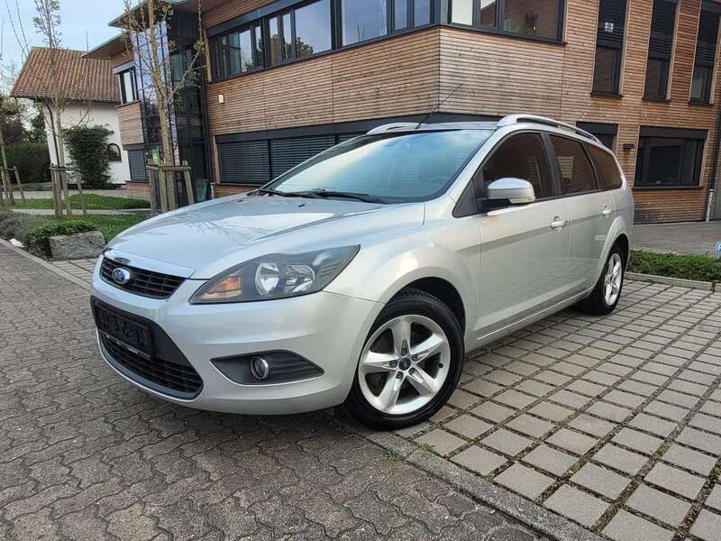 Silber Gebraucht 2009 Ford Focus Style Kombi | 3.490 € (Fairer Preis) - Bild 1/4