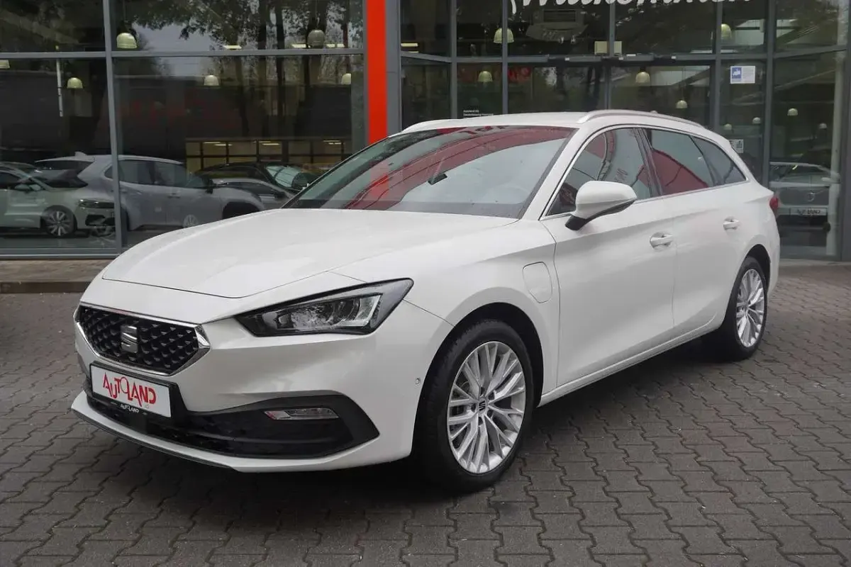 Gebraucht Seat Leon XCELLENCE 204 PS (150 kW) 2022 Weiß Kombi