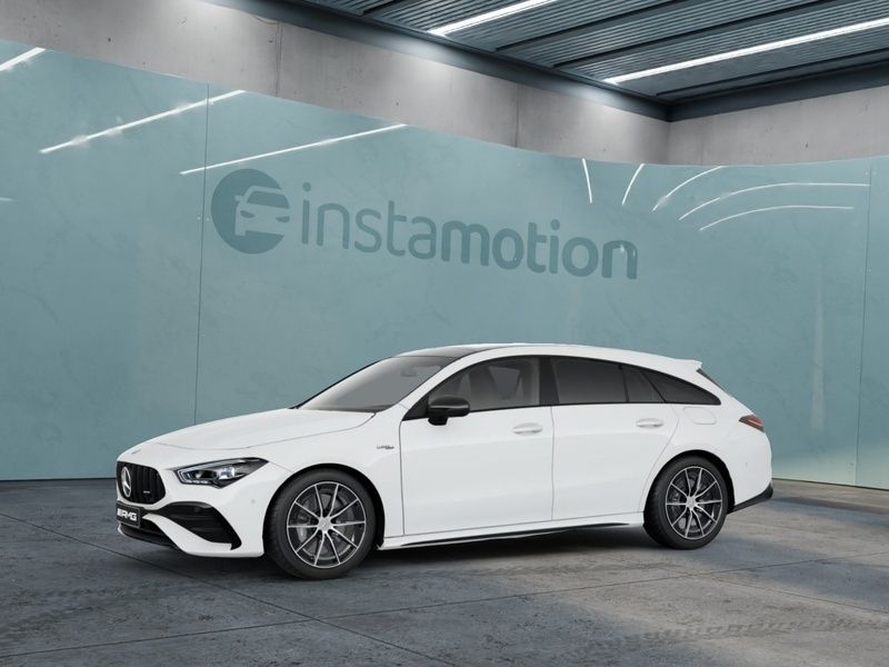 Weiß Gebraucht 2024 Mercedes CLA35 AMG AMG Limousine | 49.685 € (Etwas zu teuer) - Bild 1/4