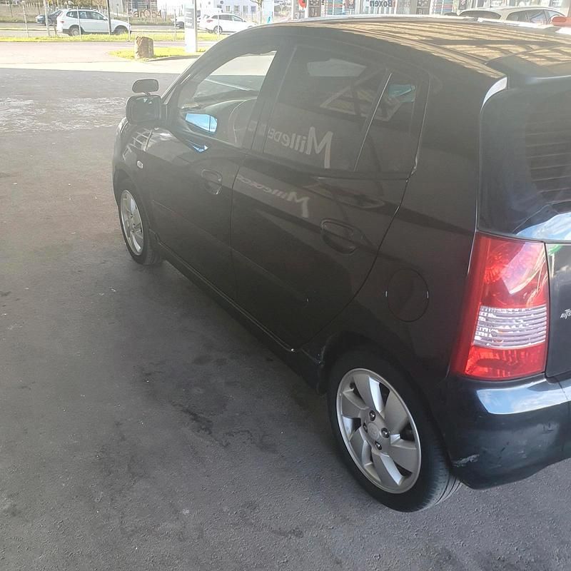 Gebraucht Kia Picanto 52 PS (38 kW) 2007 Schwarz Kleinwagen