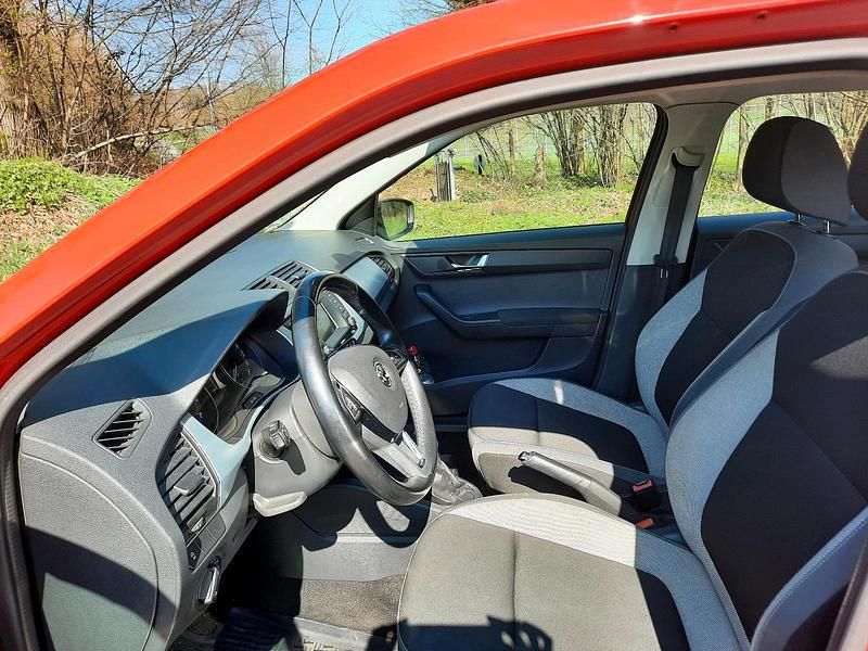 Gebraucht Skoda Fabia 90 PS (66 kW) 2014 Rot Kleinwagen